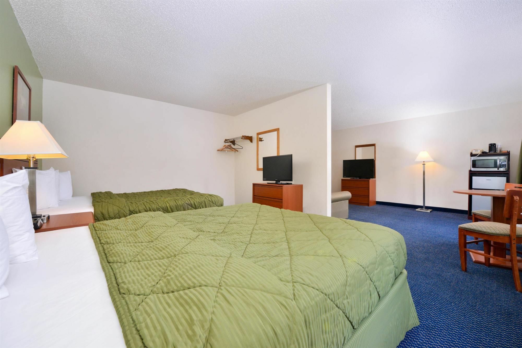 Days Inn & Suites By Wyndham Wisconsin Dells Exteriér fotografie